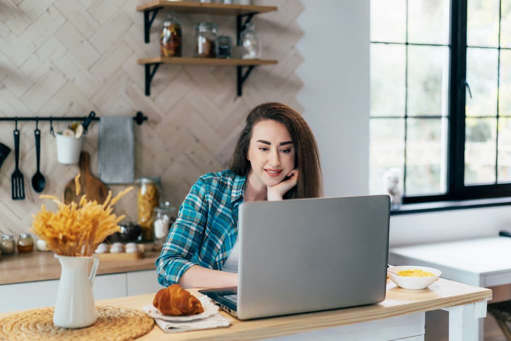 Young woman taking online continuing education course for sterile processing education. 